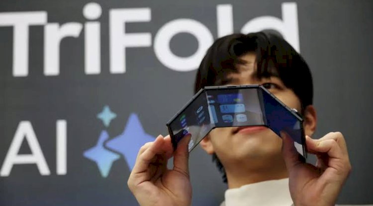 Galaxy Z TriFold Dayanıklılık Testini Geçti: 144.000+ Katlama ile Menteşe Performansı Şaşırttı – Samsung’un Yeni Çığır Açan Foldable’ı Gerçek Kullanımda Ne Kadar Sağlam?